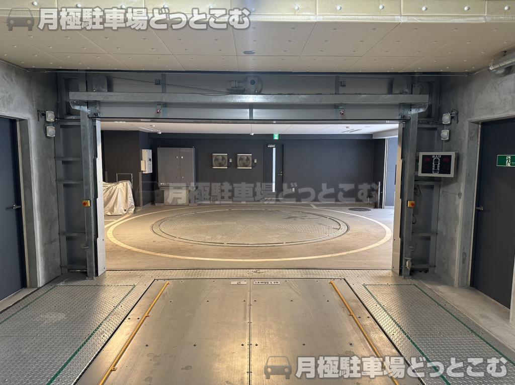 文京区本郷4丁目37-13の月極駐車場5