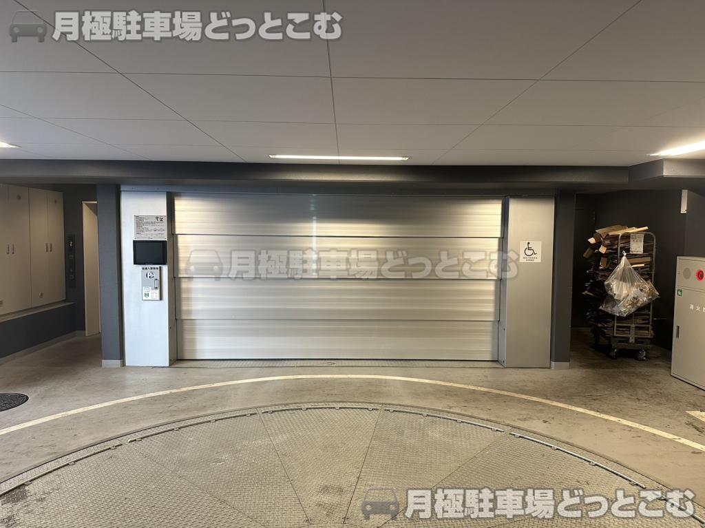 文京区本郷4丁目37-13の月極駐車場6