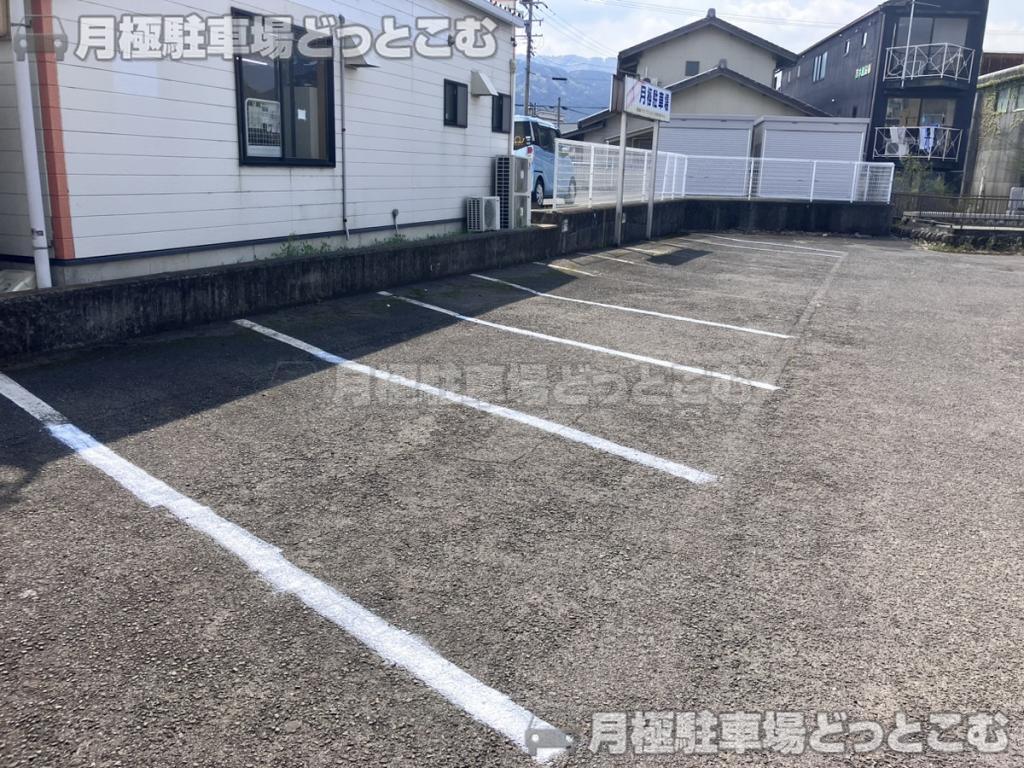 不破郡垂井町字梅之木原1808番8の月極駐車場3