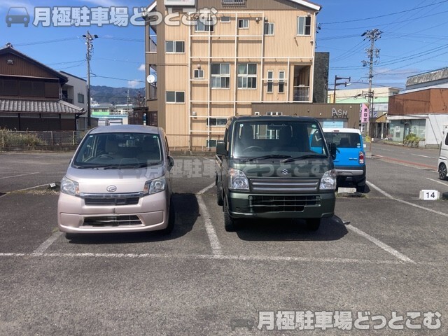 不破郡垂井町字梅之木原1808番8の月極駐車場5