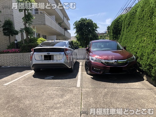 新宿区中落合2-5-31の月極駐車場3