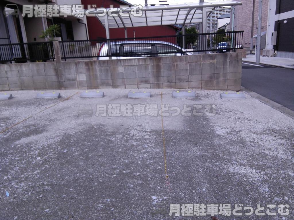 名古屋市西区稲生町6丁目45の月極駐車場3
