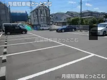 横浜市青葉区荏田西2-9-7 の月極駐車場1
