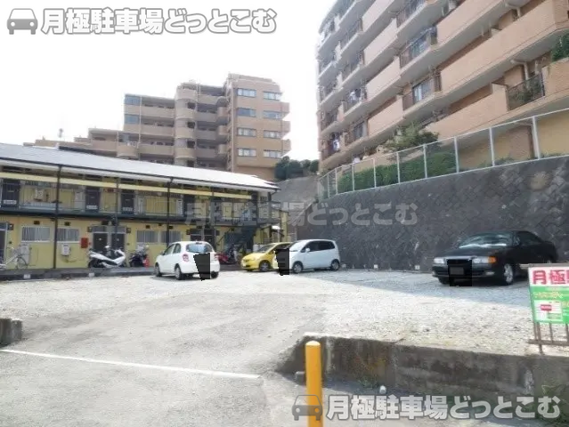横浜市神奈川区羽沢南2-353-1 の月極駐車場1