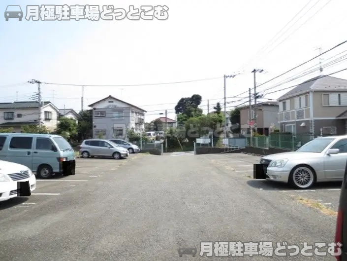 横浜市神奈川区羽沢南3-7の月極駐車場3