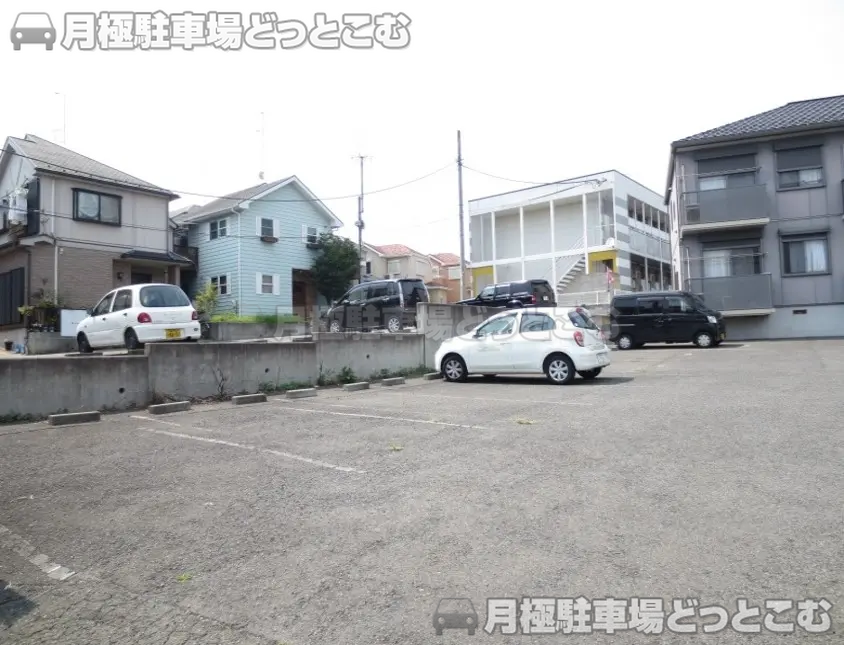 横浜市保土ケ谷区上星川2-560の月極駐車場2