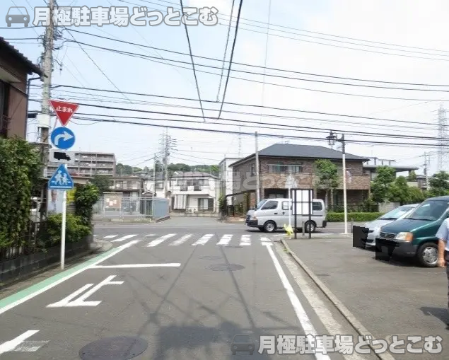 横浜市保土ケ谷区仏向町239の月極駐車場2