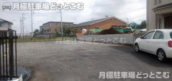 横浜市泉区下飯田町812-1の月極駐車場3