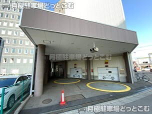 函館市梁川町5-10の月極駐車場2