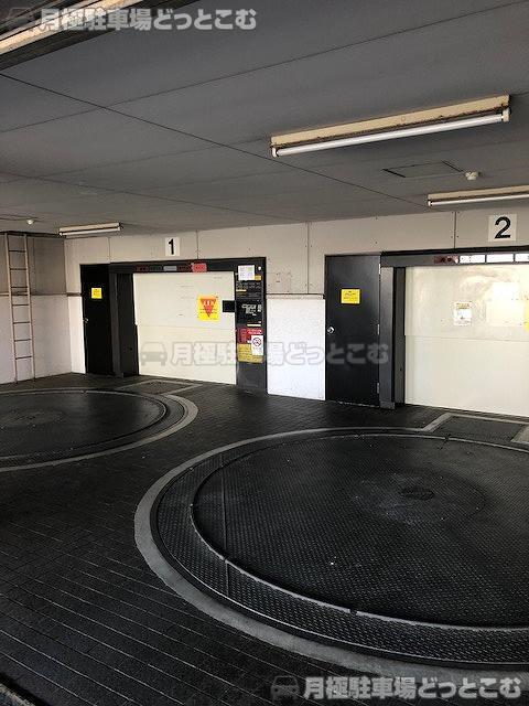 青森市堤町2-1-7の月極駐車場2
