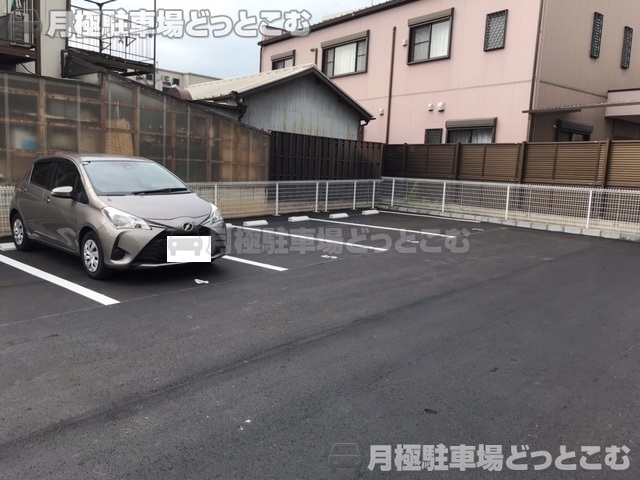 名古屋市昭和区出口町2丁目34の月極駐車場3