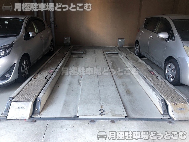 名古屋市中区丸の内2丁目1-1の月極駐車場3