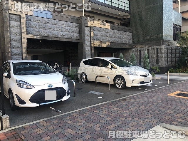 名古屋市中区富士見町17-23の月極駐車場2