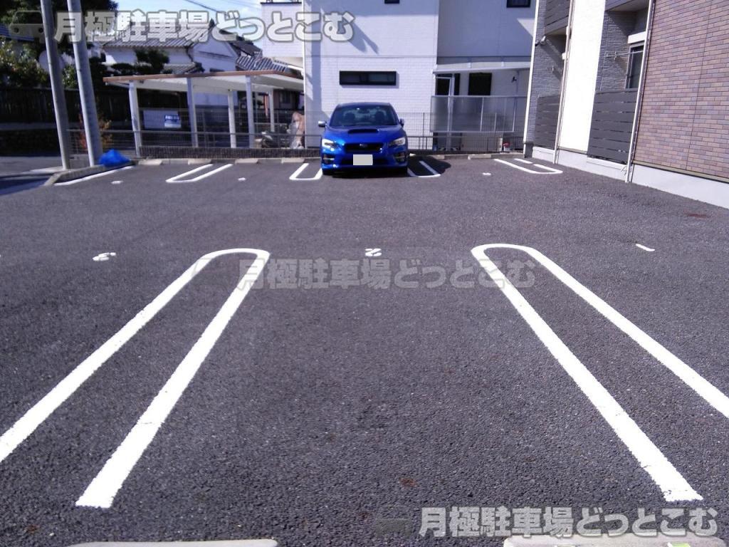 名古屋市西区中小田井1丁目397の月極駐車場7