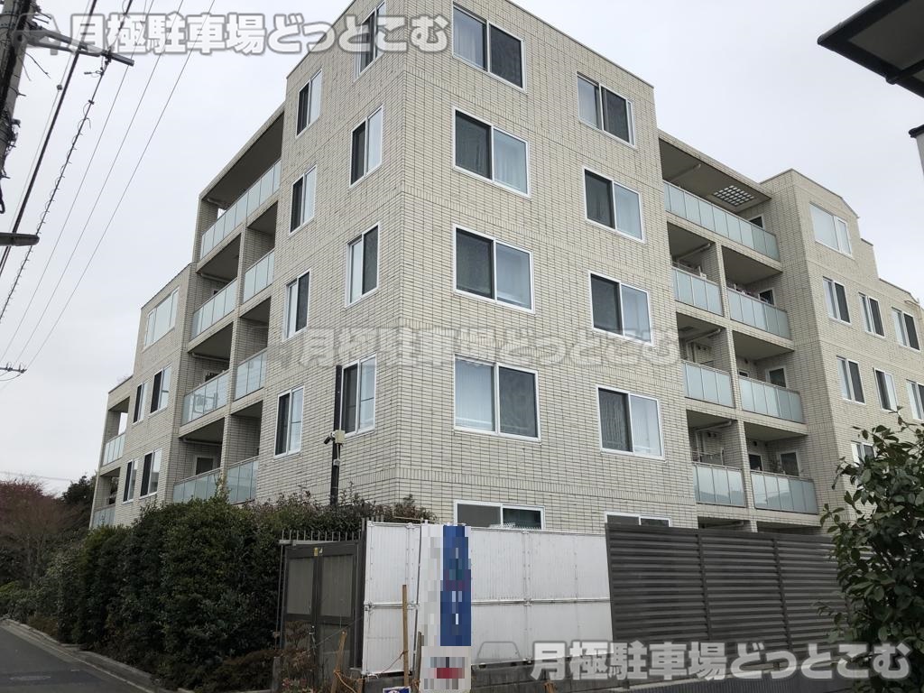 文京区千駄木3-13-12の月極駐車場3