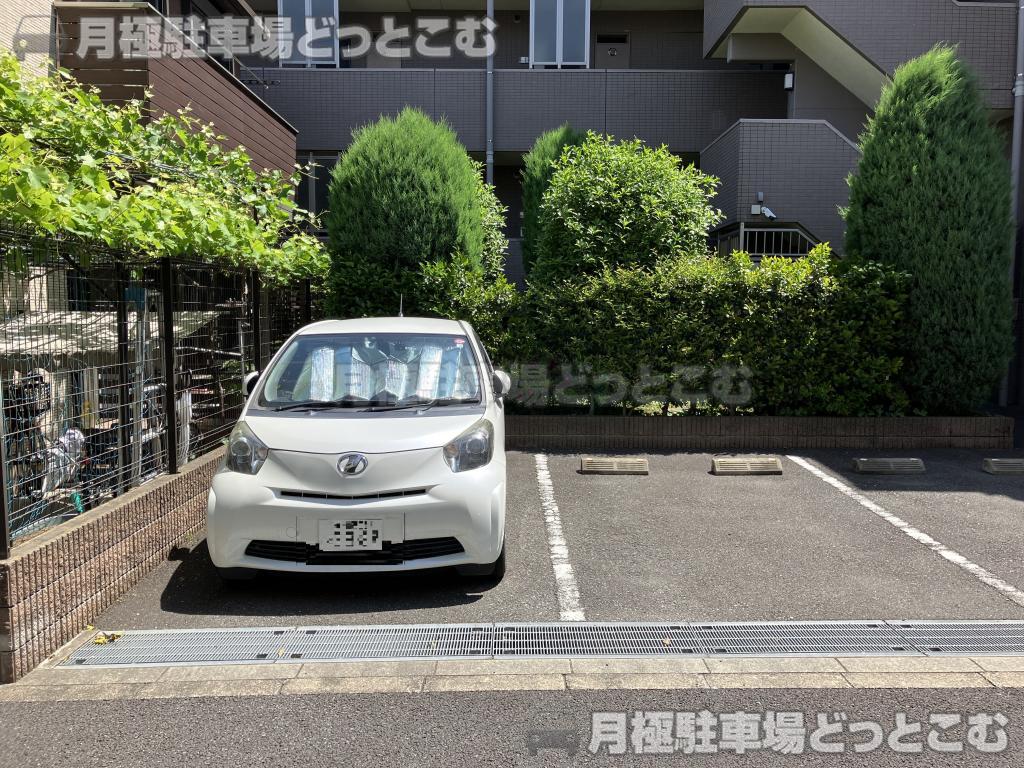 板橋区小茂根2-12-20の月極駐車場2