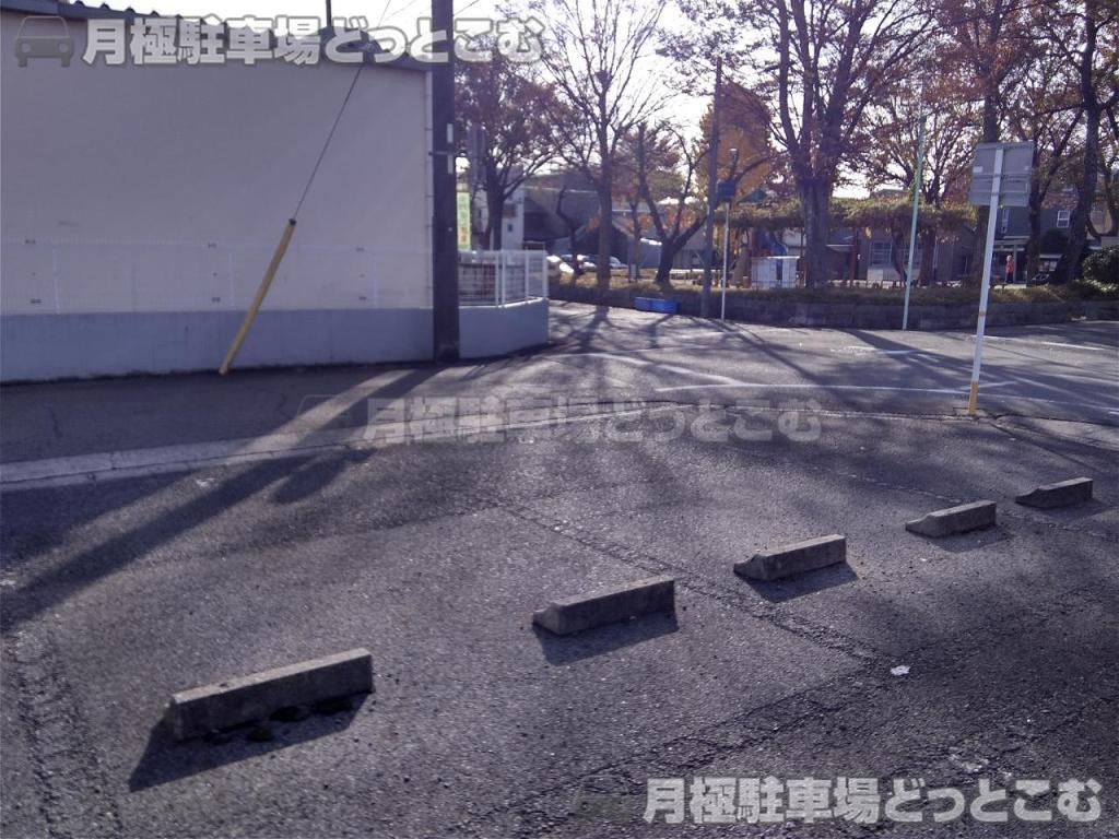 名古屋市熱田区西野町2丁目63の月極駐車場5