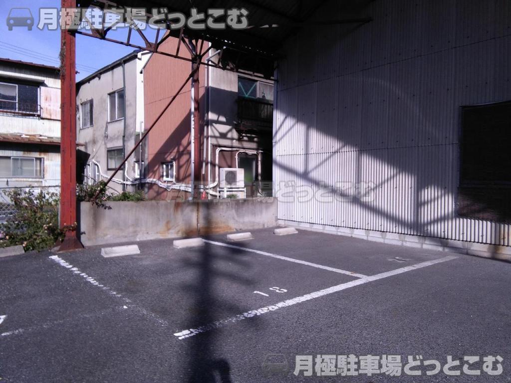 名古屋市熱田区西野町2丁目63の月極駐車場6