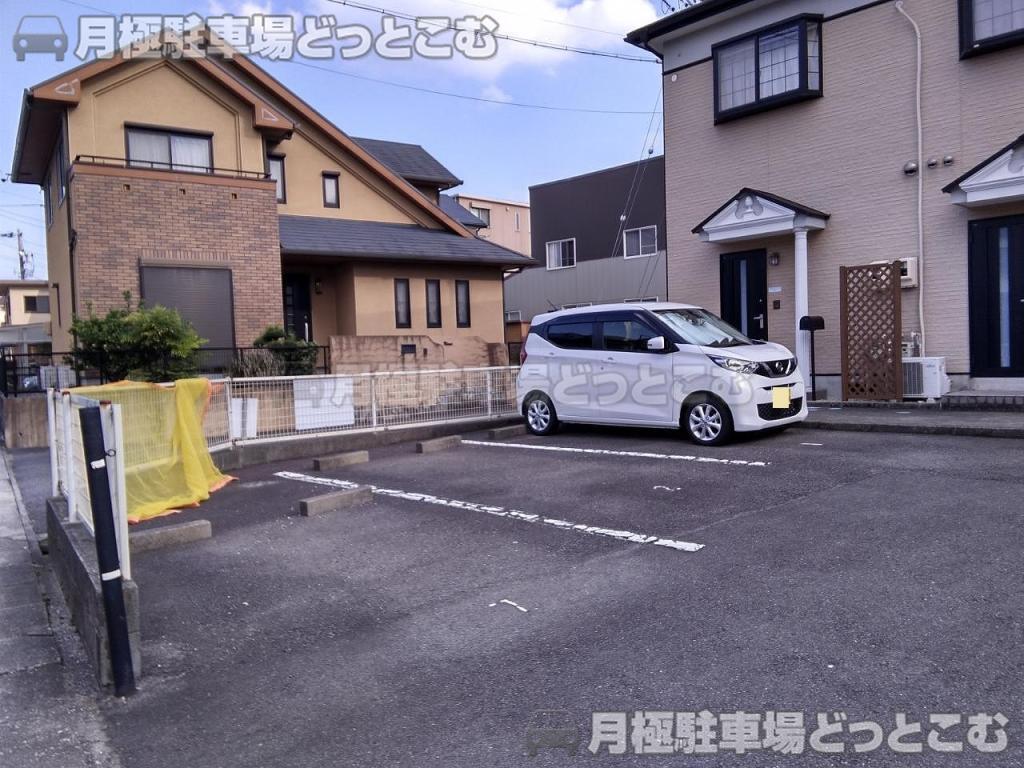 春日井市大手町1丁目146の月極駐車場2