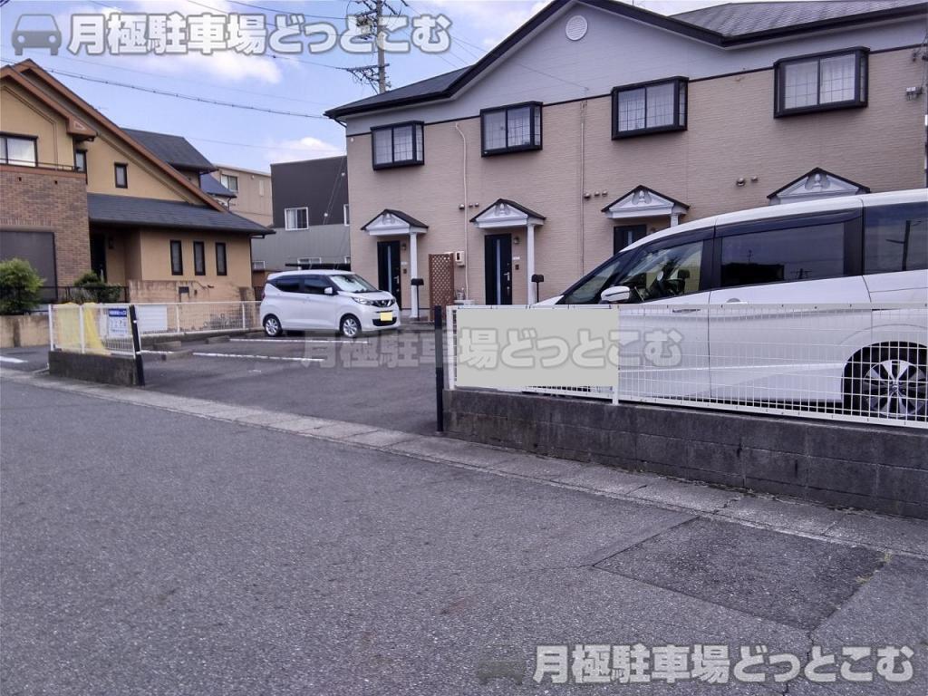 春日井市大手町1丁目146の月極駐車場8