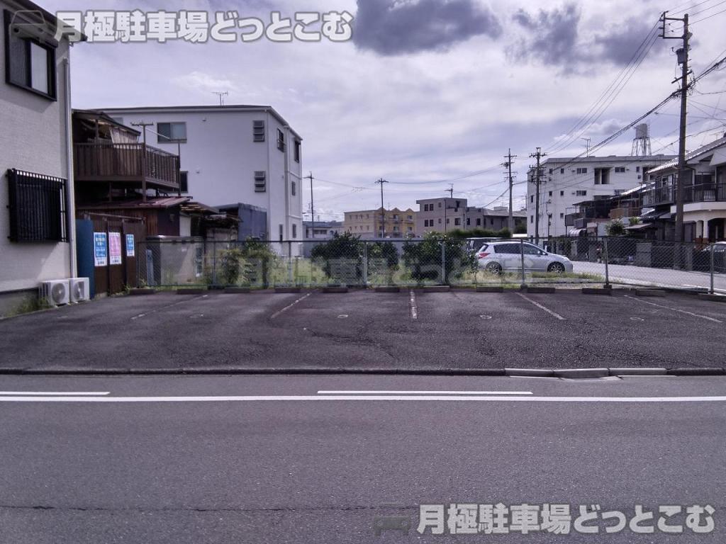 名古屋市中村区宿跡町3丁目26-1の月極駐車場2