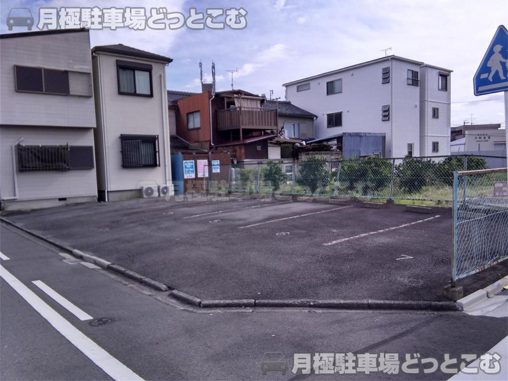 名古屋市中村区宿跡町3丁目26-1の月極駐車場4