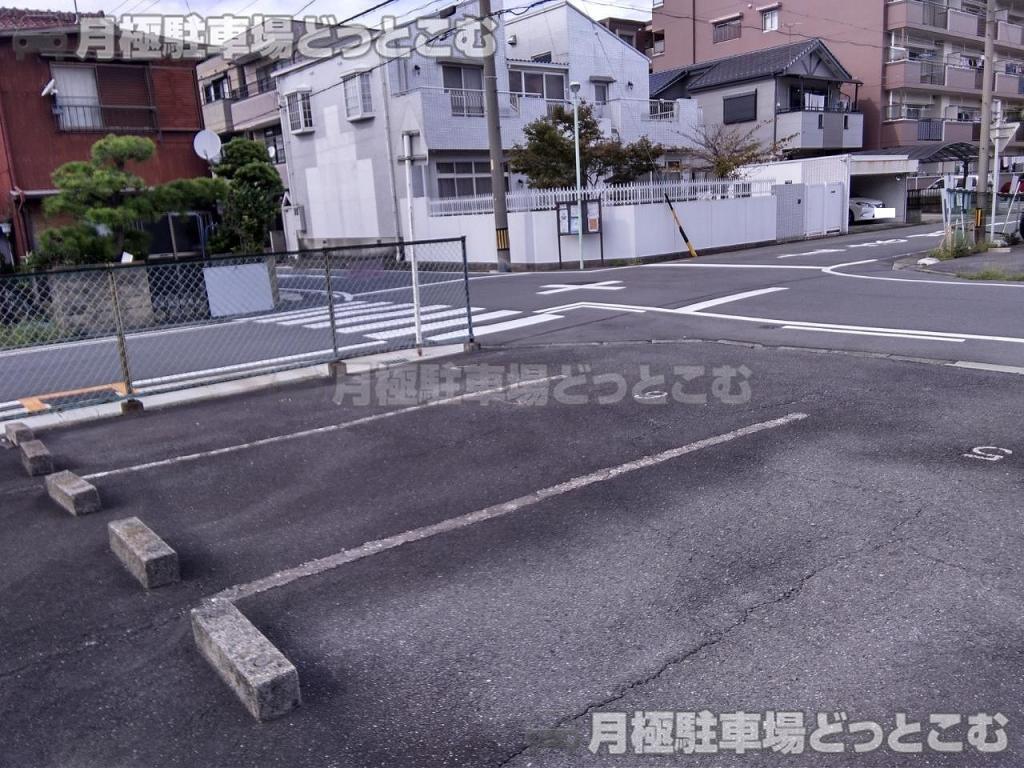 名古屋市中村区宿跡町3丁目26-1の月極駐車場7