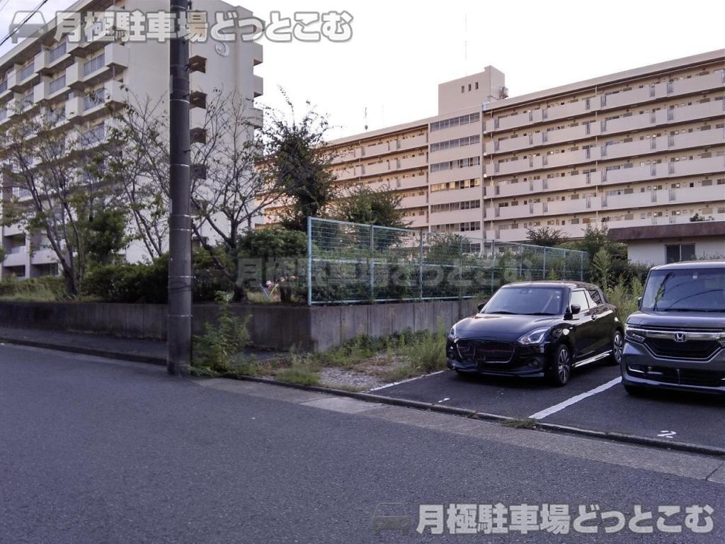 名古屋市北区中切町5丁目2-1の月極駐車場2