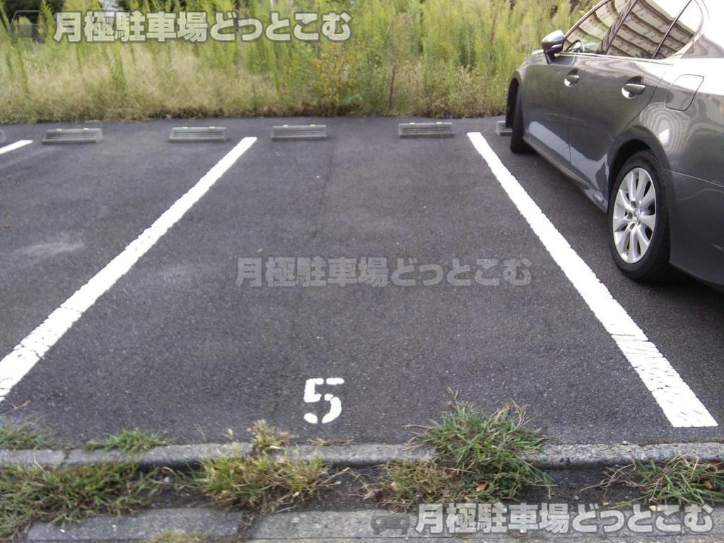 名古屋市北区中切町5丁目2-1の月極駐車場6