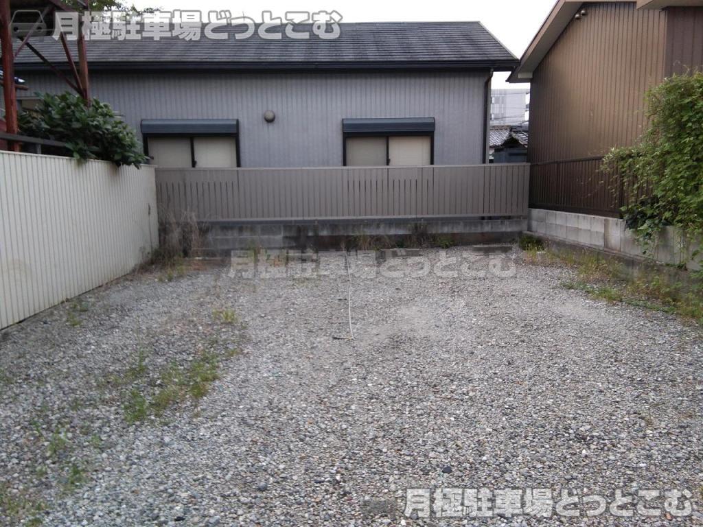 名古屋市北区中切町3丁目17の月極駐車場2