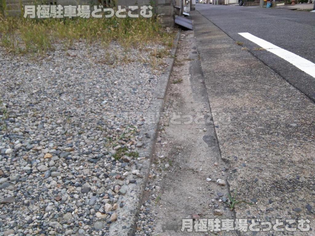 名古屋市北区中切町3丁目17の月極駐車場5