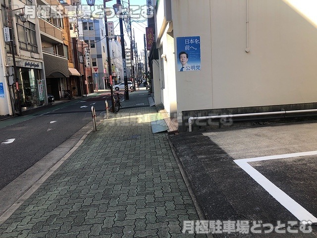 名古屋市中区栄5丁目2124-1の月極駐車場6