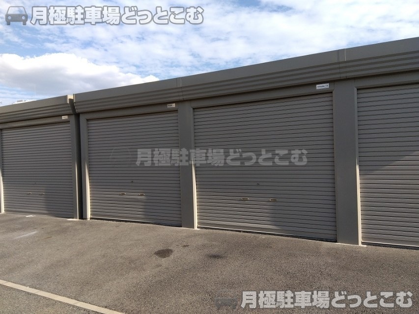 高石市千代田3丁目17-20の月極駐車場5