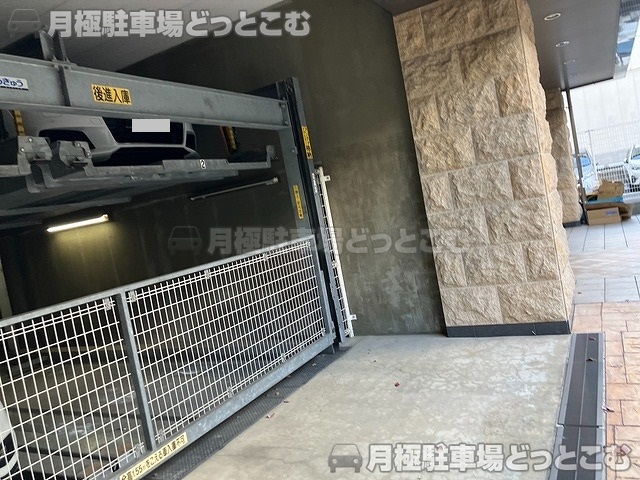 京都市下京区間之町通五条下る大津町9の月極駐車場6