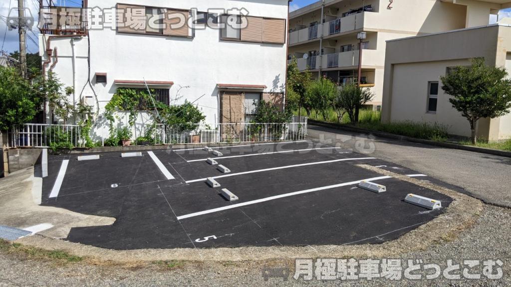 神戸市西区神出町五百蔵28-37の月極駐車場2