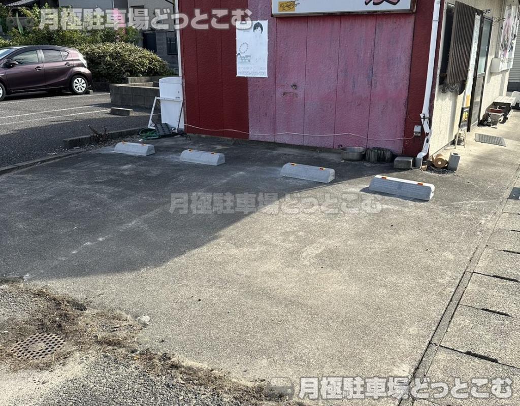 碧南市千福町2丁目120-1の月極駐車場4