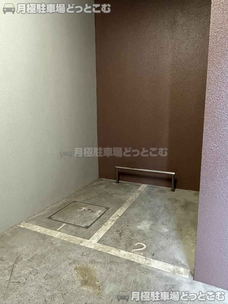 仙台市青葉区上杉一丁目16番28号の月極駐車場5