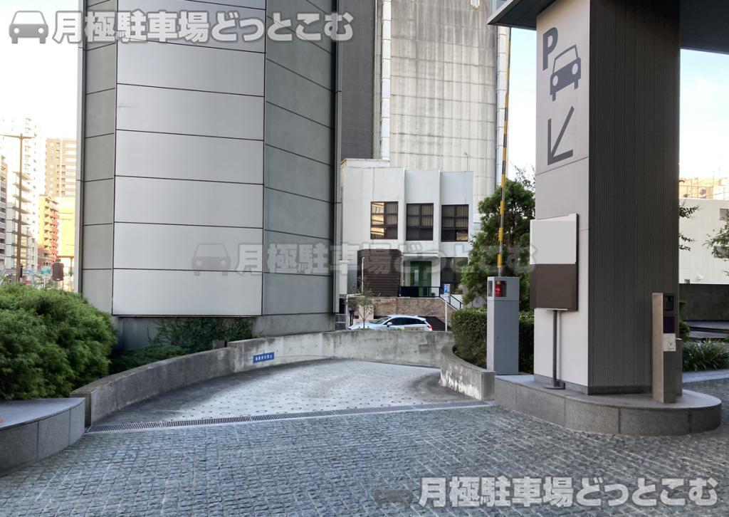 名古屋市東区東桜1丁目1-10の月極駐車場3