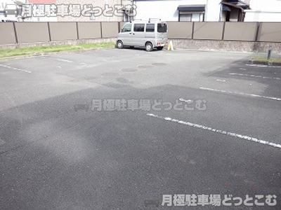 焼津市小土523の月極駐車場2