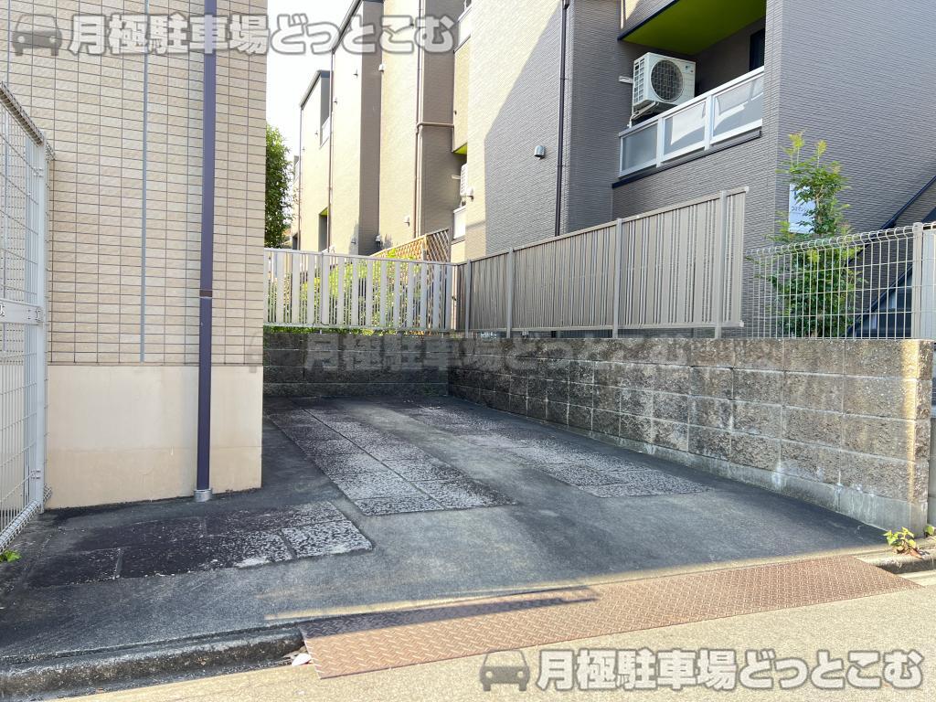 名古屋市中村区烏森町7丁目207の月極駐車場2