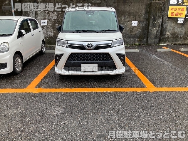 名古屋市名東区代万町3丁目1、2番地の月極駐車場5
