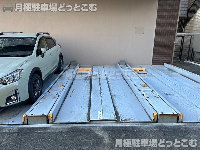 名古屋市中区松原3丁目13-12の月極駐車場5
