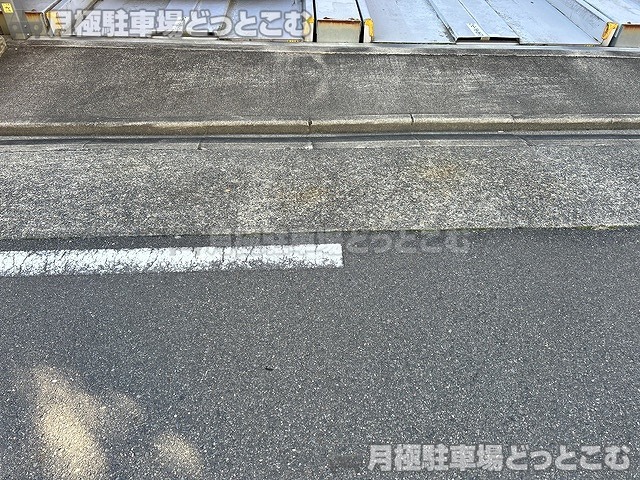 名古屋市中区松原3丁目13-12の月極駐車場7
