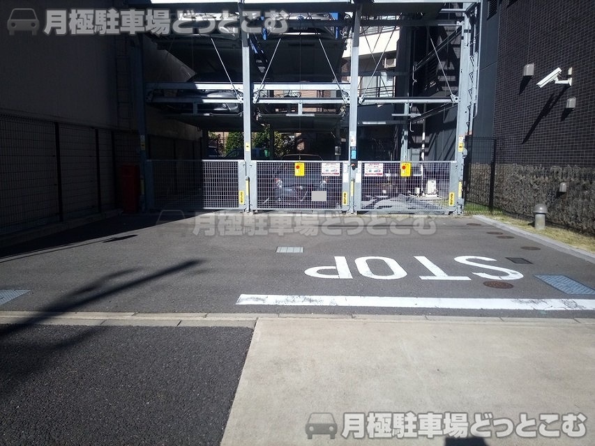 名古屋市東区代官町26-16の月極駐車場2