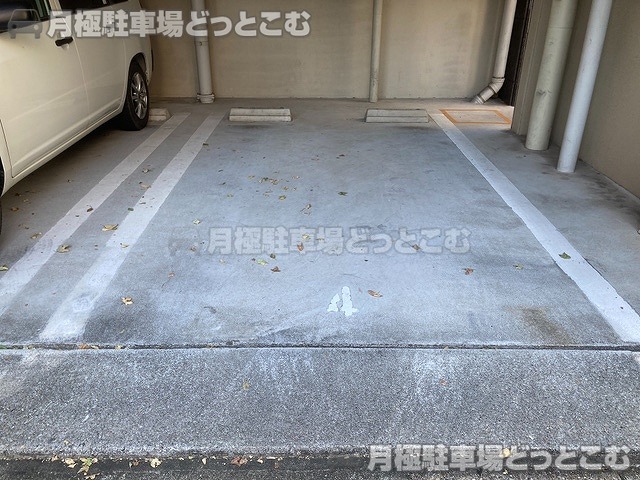 名古屋市中区正木1丁目1-8の月極駐車場6