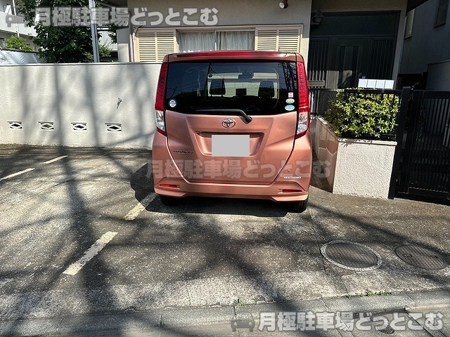 大田区南雪谷1丁目1-11の月極駐車場4