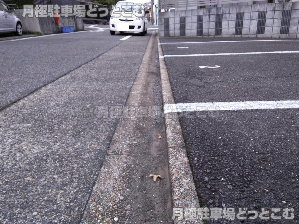名古屋市熱田区横田1丁目1001の月極駐車場4