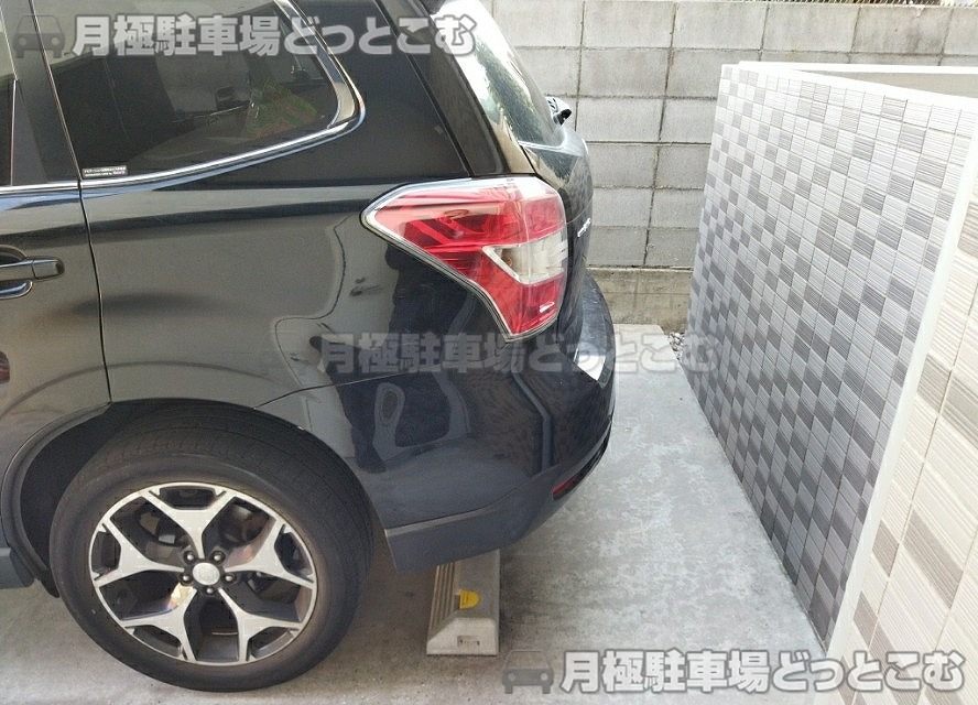 東大阪市荒川1丁目56の月極駐車場5