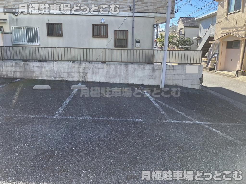 西東京市南町1丁目5-3の月極駐車場3