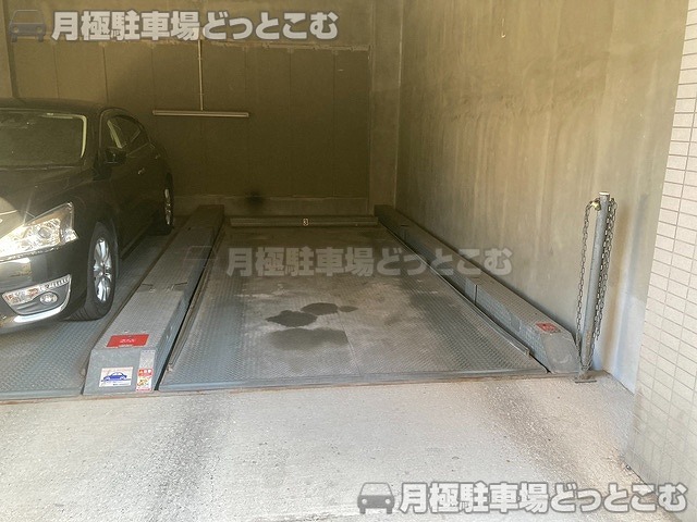 大阪市阿倍野区阪南町2丁目7-24の月極駐車場4